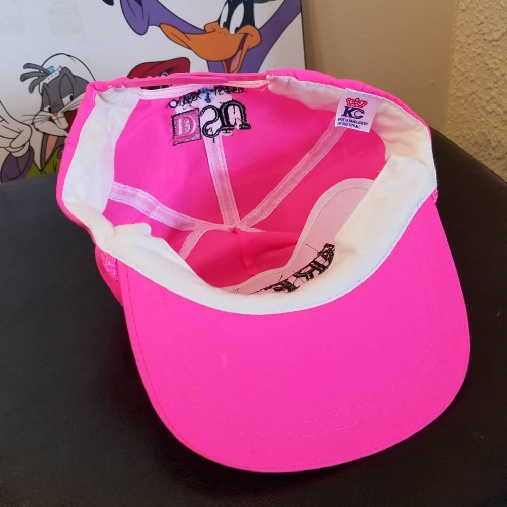 Pink Hat - Picture 4 of 5